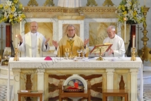 Bishop McGough with Fathers Harrington and Kavanagh at the Altar
